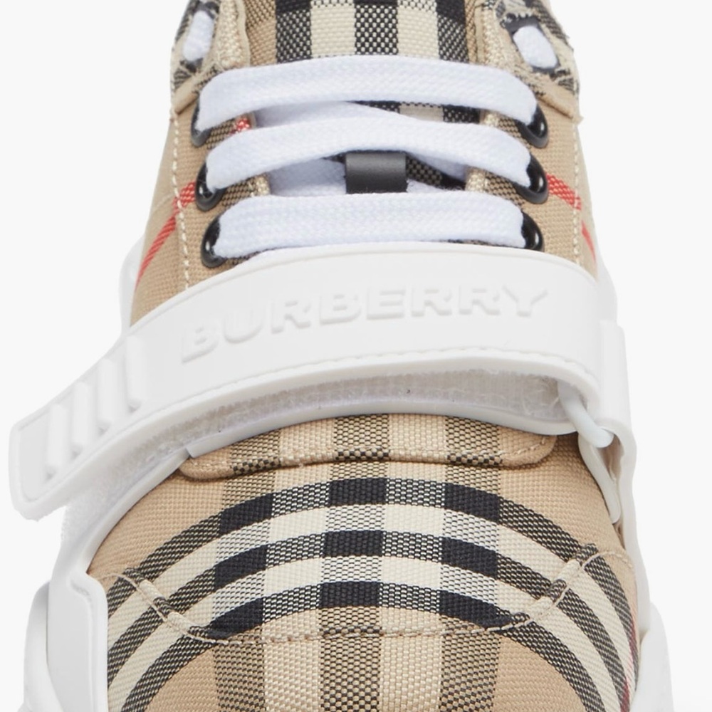 Burberry women’s sneakers - Picture 5 of 7